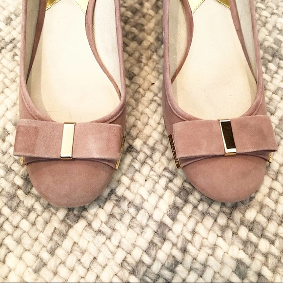 Michael Kors Kiera Pumps - Picture 5 of 9